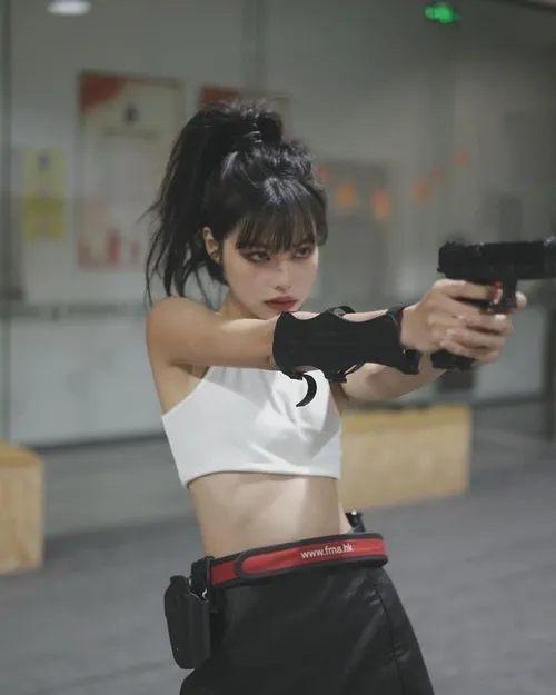 Hình troll súng Thompson vibe gangster siêu buồn cười