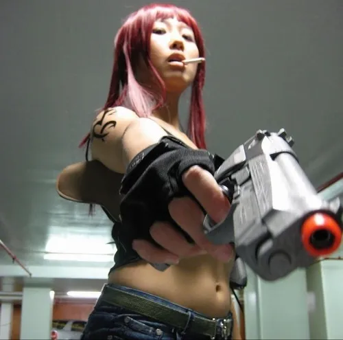 Ảnh troll cực chất với súng P90 phiên bản meme