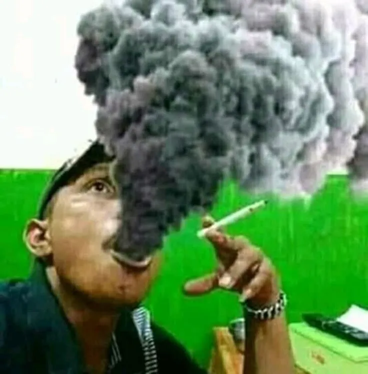 Hình troll ông chú phì khói thuốc lào trông uể oải