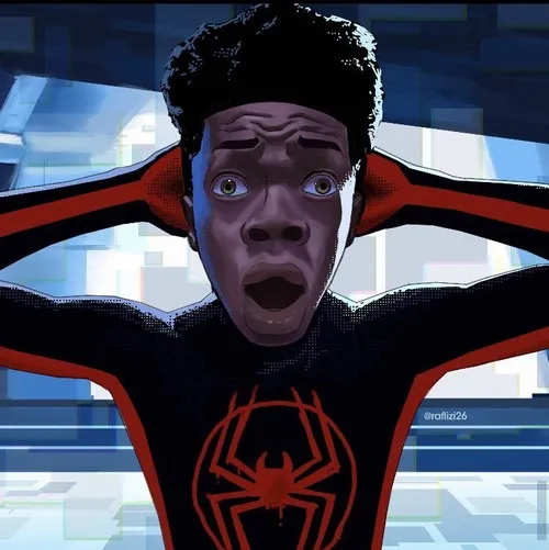 47 Ảnh vui Spider Man nhìn Green Goblin lén cười