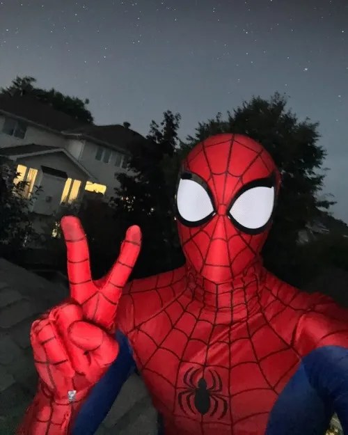 53 Hình chế Spiderman nghe Venom nói chuyện