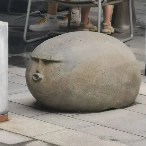 Ảnh vui giả vờ kiss, nhìn là hiểu liền