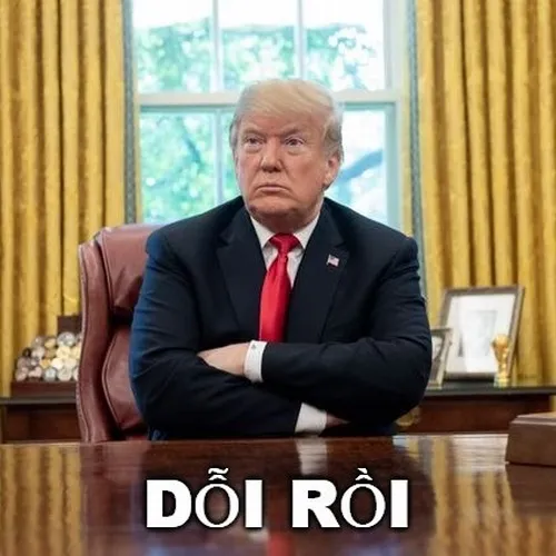 Ảnh chế dỗi khóc nhẹ, nhìn vừa thương vừa buồn cười