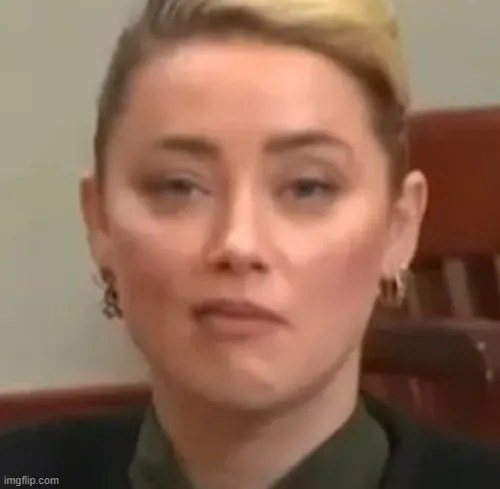 Ảnh chế ánh mắt chảnh chọe dửng dưng