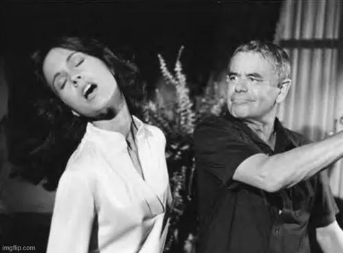 Meme vả tiền, pha chốt hạ khiến ai cũng cười bò