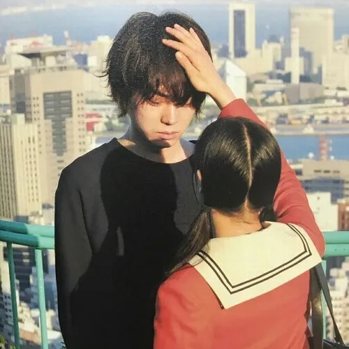 Meme xoa đầu viral TikTok nhờ biểu cảm cực dễ thương.