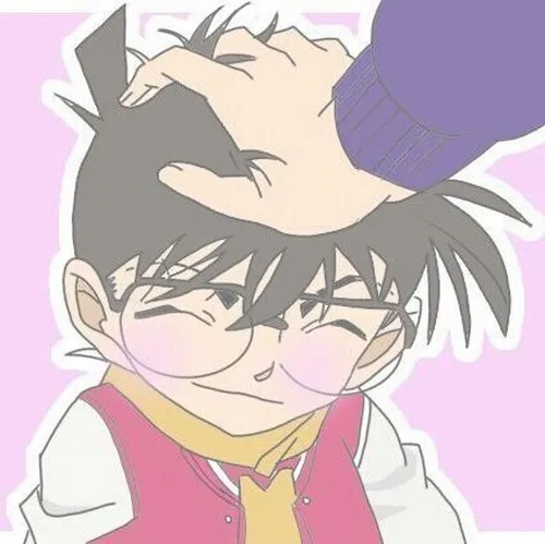 Meme xoa đầu Conan khiến crush ngại đỏ mặt, trend TikTok mới nổi.