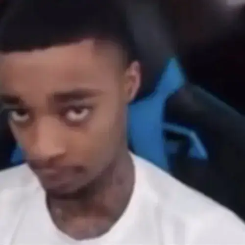 Meme hài ánh nhìn phân vân giữa tin và không tin