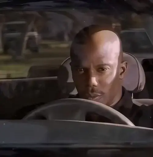 Ảnh meme James Doakes ánh mắt nghi ngờ ảnh gốc