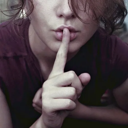 38 Ảnh meme suỵt biểu cảm kiểu anime cực đáng yêu.