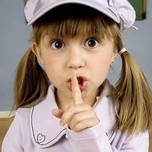 47 Ảnh troll bé gái khuôn mặt nhẹ nhàng, ngụ ý rõ ràng.