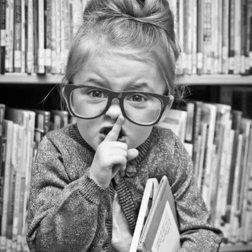 52 Meme hài phản ứng “yên lặng thôi” cực bắt trend.