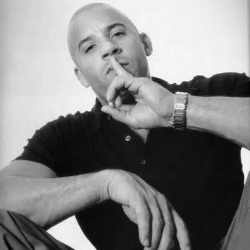 17 Hình chế khuôn mặt tinh nghịch, ánh nhìn biết điều.