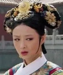 Meme ánh mắt khinh bỉ cực gắt