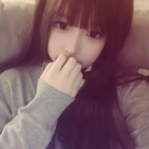 Hình đại diện Zalo người đẹp dễ thương tông sáng