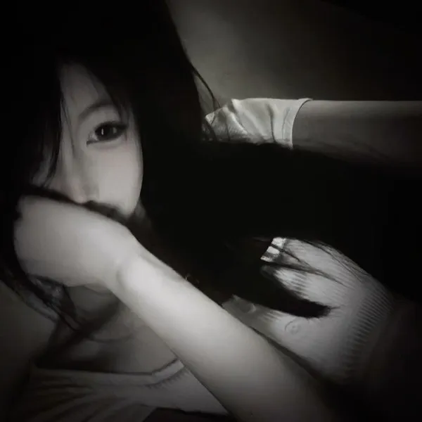 Avatar che mặt và sức hút bí ẩn của những cô nàng ít nói