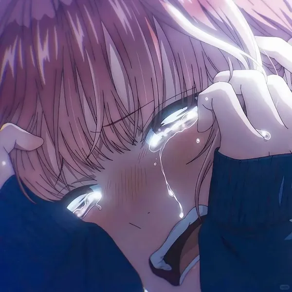 Hình đại diện cô bé cô đơn, môi mím