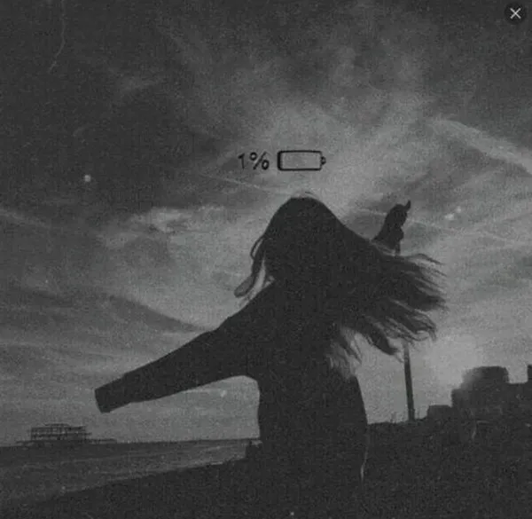 Ảnh avatar người thương buồn, ánh nhìn sâu