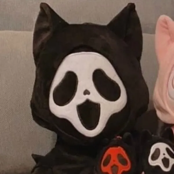 Bộ ảnh profile đôi dark ngầu, nhìn qua là thấy thần thái liền