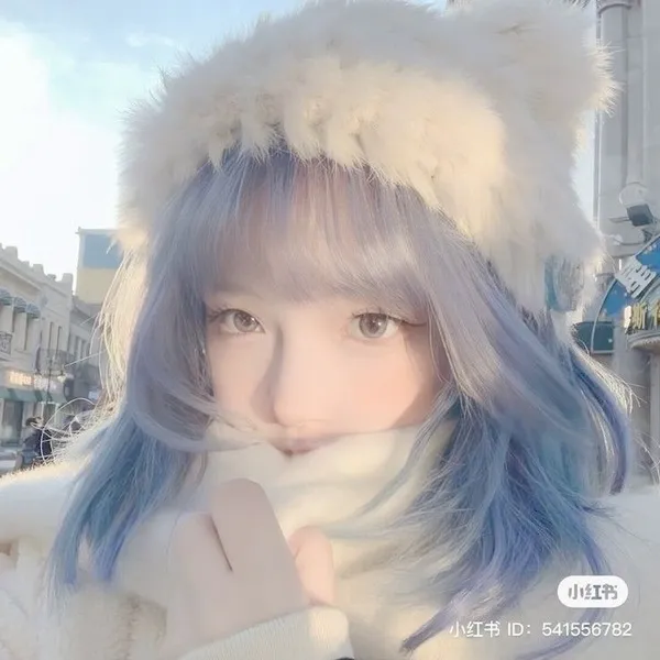 Ảnh đại diện hot girl đáng yêu, ánh sáng vàng