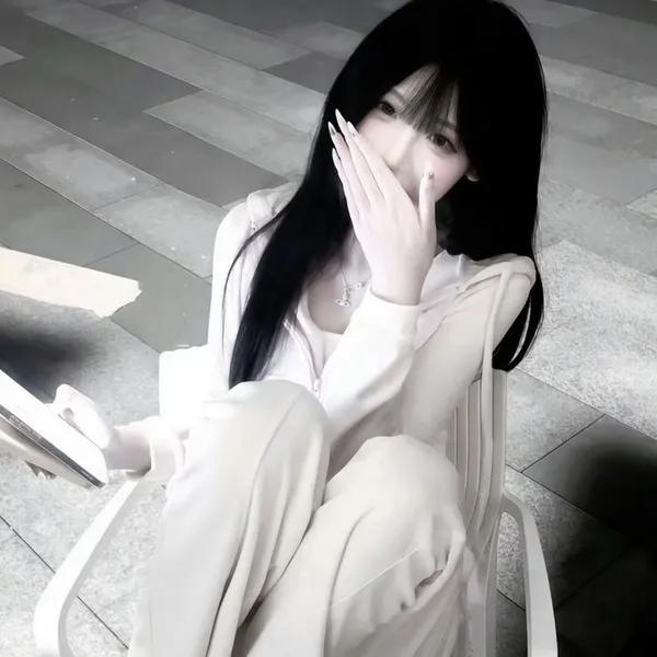 Hình đại diện Tiktok thiếu nữ cute, tóc dài buông