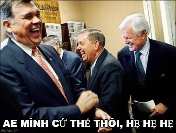 15 Ảnh meme anh em mình hết tiền vẫn cười hẹ hẹ hẹ