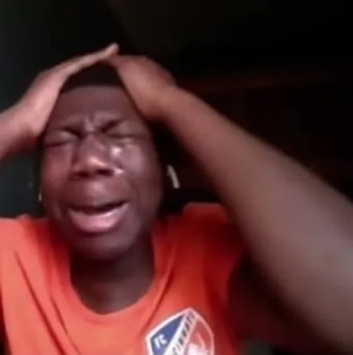 Meme chế xúc động thể hiện sự đồng cảm lạ kỳ.