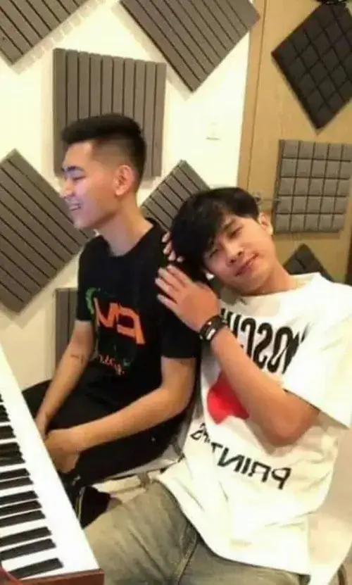 Meme chế J97 troll nhìn bá đạo cực vui