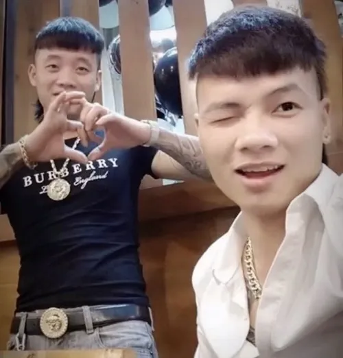 36 Meme vui Khá Bảnh trái tim phản chiếu biểu tượng đời sống ảo