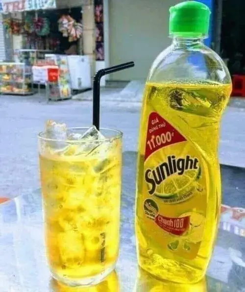 Meme ly nước rửa chén Sunlight