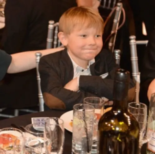 Ảnh hài quê học đường lan Reddit cực nhanh