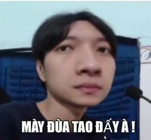 Mỗi lần xem lại là thêm một lần ngã ghế.