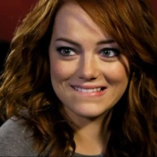 Ảnh chế cắn môi ngại yêu nhưng vẫn tấu hài