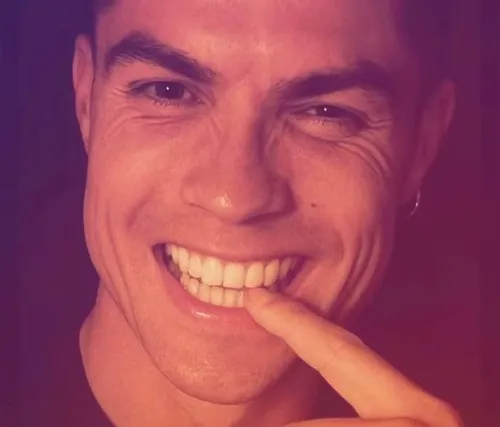 Ảnh vui cắn ngón tay thả thính