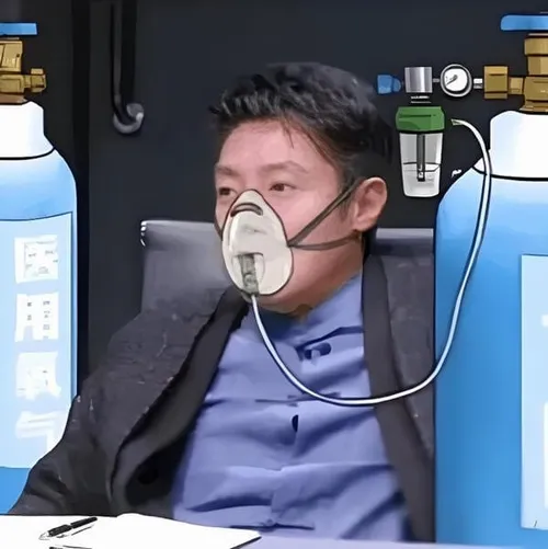 Khoảnh khắc thở oxy mệt xỉu deadline