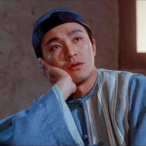 Hình chế vua hài nhảm với ánh mắt “đỉnh chóp”