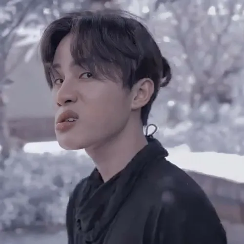 Ảnh chế hờn dỗi đáng yêu phát mệt luôn