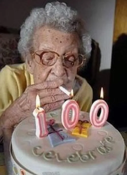 Ảnh meme sinh nhật Jack J97 cười toe cả miệng