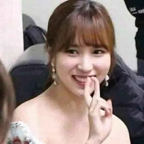 Meme có cái l thể hiện phản ứng cực gắt