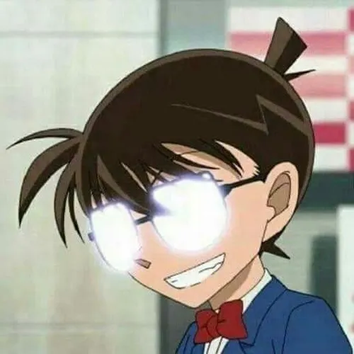 Ảnh meme hài Conan mắt kính phát sáng