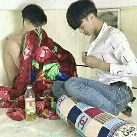 Meme dầu ăn đậm chất hội bạn thân