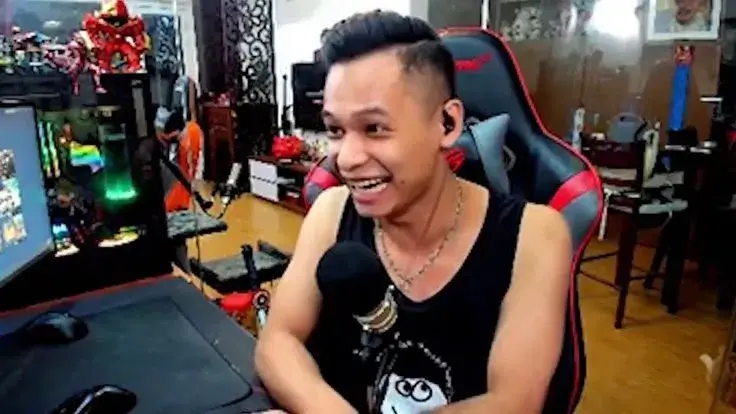 Hình troll Độ Mixi nhăn nhó tấu hài