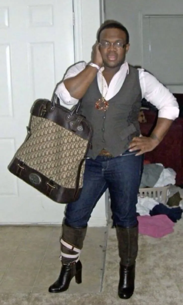 Ảnh chế chống nạnh thần sắc hoang mang bối rối