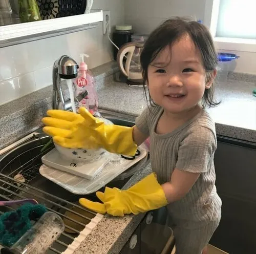 Meme dỗi Hàn vibe khiến ai cũng tan chảy