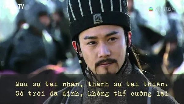 Hình chế quân sư đang chill mà bị gọi về họp gấp