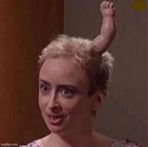 Meme giơ tay: vừa lễ phép vừa cực kỳ troll