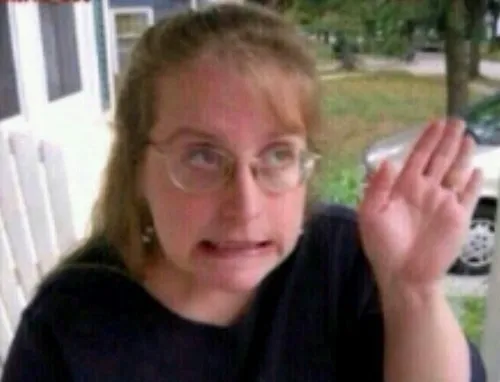 Ảnh troll văn phòng giơ tay phản ứng