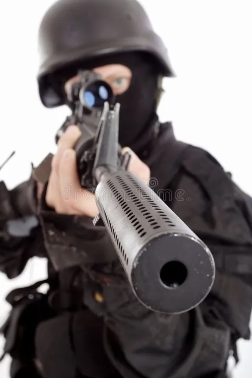 Meme vui cầm súng Uzi biểu cảm dằn mặt bá đạo