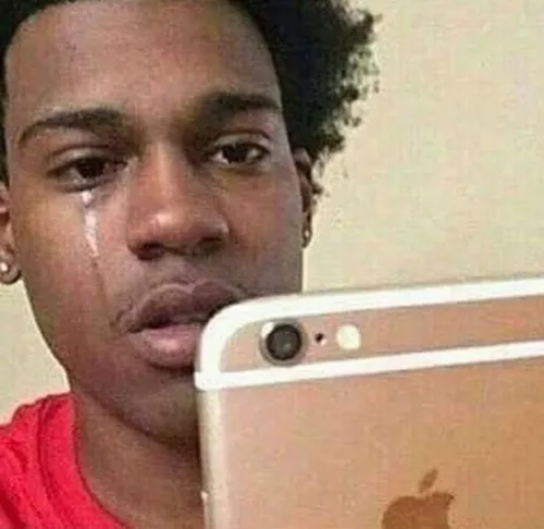 Ảnh hài đau khổ kiểu nhìn vào là nhớ người cũ.