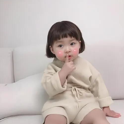 Khi ai đó tám nhiều quá, hãy để meme này nói thay lời bạn